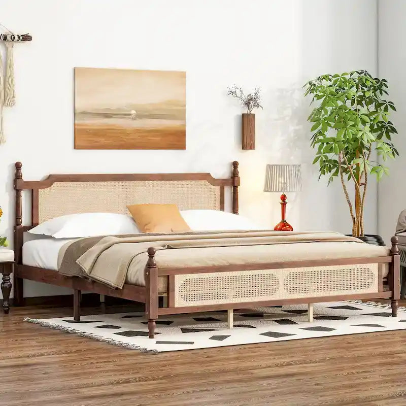 Lit en bois avec tête de lit et pied de lit en rotin, lit plateforme King size à profil bas avec plateforme de lit centrale améliorée