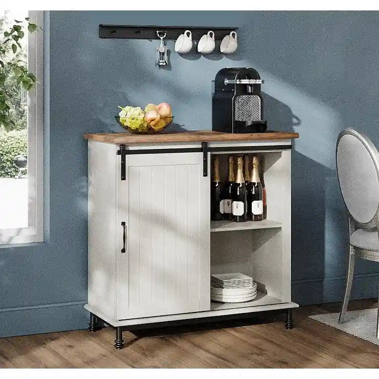 Buffet de cuisine / Console d'entrée — Meuble de rangement blanc de style campagnard avec portes coulissantes façon grange